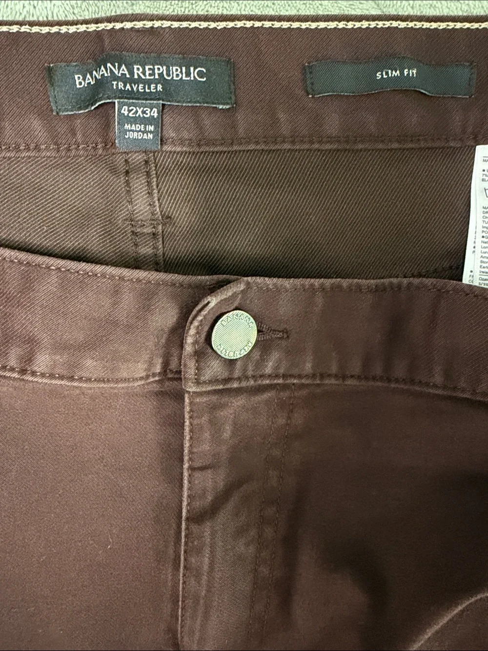 Banana Republic Men's Traveler Chinos - Maroon (42x34, Slim Fit)